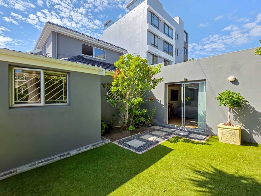 4 Bedroom Property for Sale in Fresnaye Western Cape